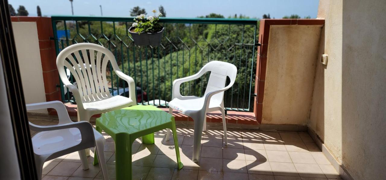 Apartamento דירת חדר יפה ונעימה באיזור פסטורלי ושקט Zikhron Ya'akov Exterior foto